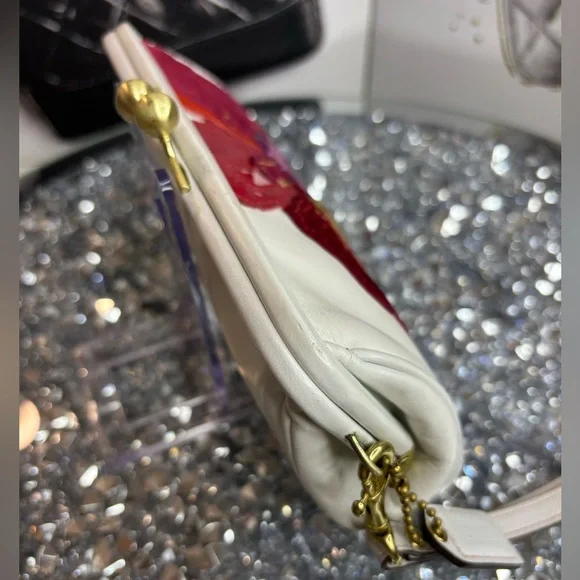 Coach 05’ poppy floral appliqué vintage RARE Poppy for Peace Kisslock EUC - Picture 10 of 16